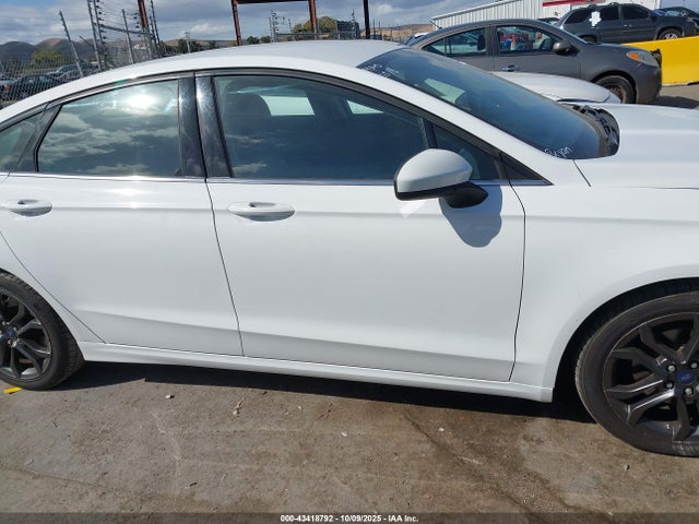 Ford 2018 2018 3FA6P0HD7JR207778 Image 13