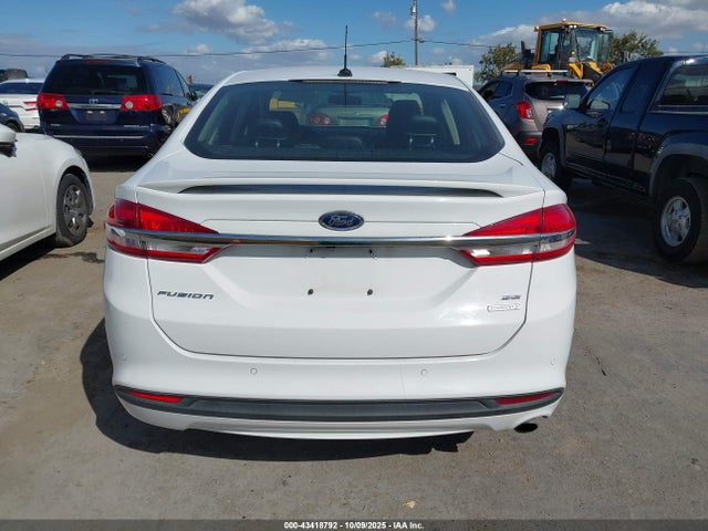 Ford 2018 2018 3FA6P0HD7JR207778 Image 16