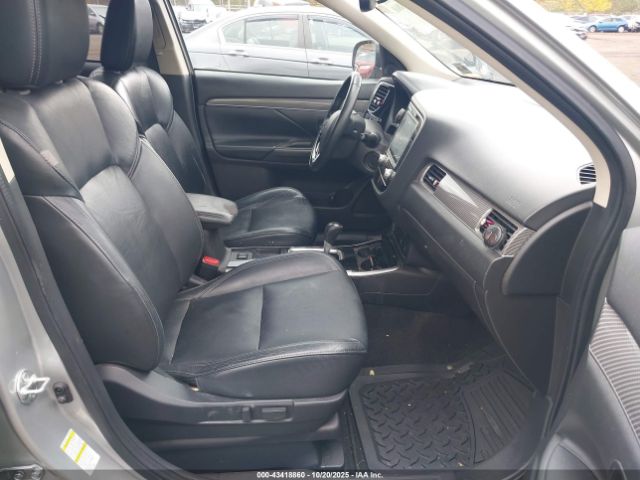 2020 MITSUBISHI OUTLANDER JA4AD3A36LZ030889 Photo 4