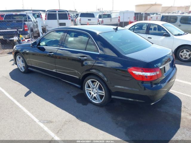 2010 MERCEDES-BENZ E 550 WDDHF7CB3AA033504 Photo 2