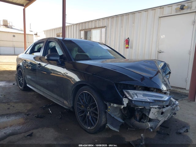 2018 AUDI A4 WAUENAF41JA086452 Photo 0