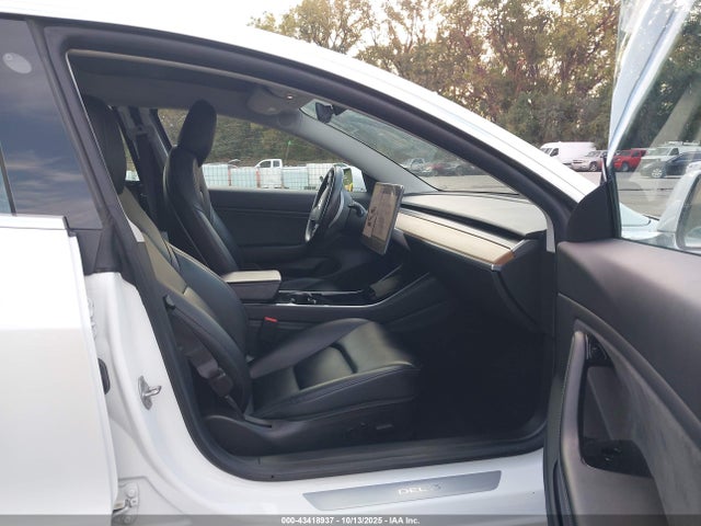 2019 TESLA MODEL 3 5YJ3E1EAXKF416664 Photo 4