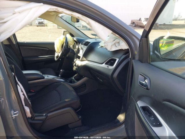 2019 DODGE JOURNEY 3C4PDCBG8KT836790 Photo 4