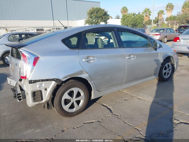 2013 Toyota Prius Two მანქანა იყიდება აუქციონზე, vin: JTDKN3DU0D0342059, აუქციონის ნომერი: 43419217