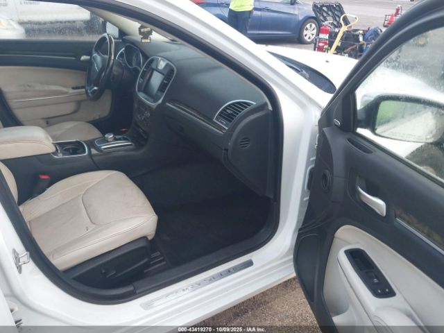 2015 CHRYSLER 300C 2C3CCAEG0FH791851 Photo 4