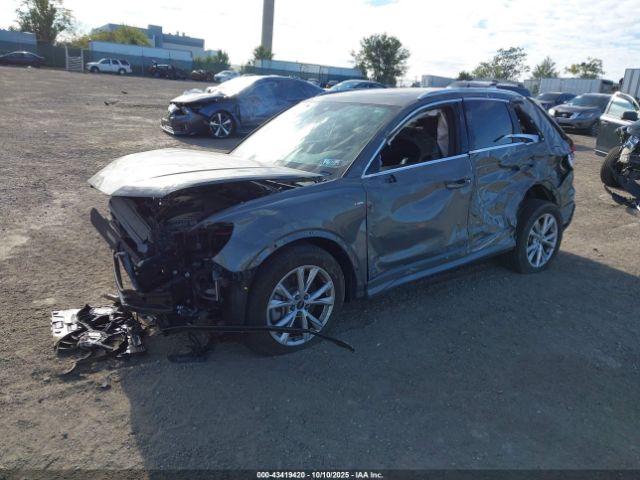 2022 AUDI Q3 WA1EECF3XN1088898 Photo 1