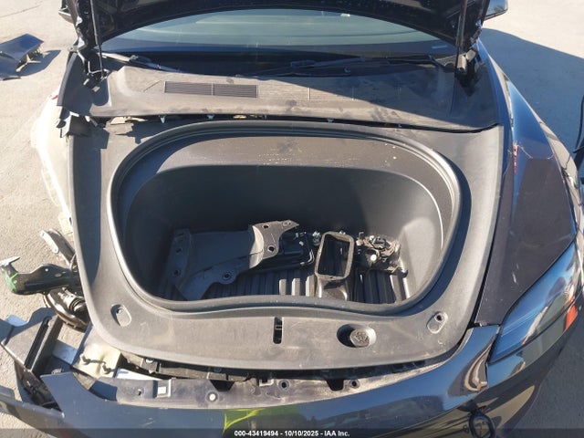 2024 TESLA MODEL 3 5YJ3E1ET9RF842082 Photo 9