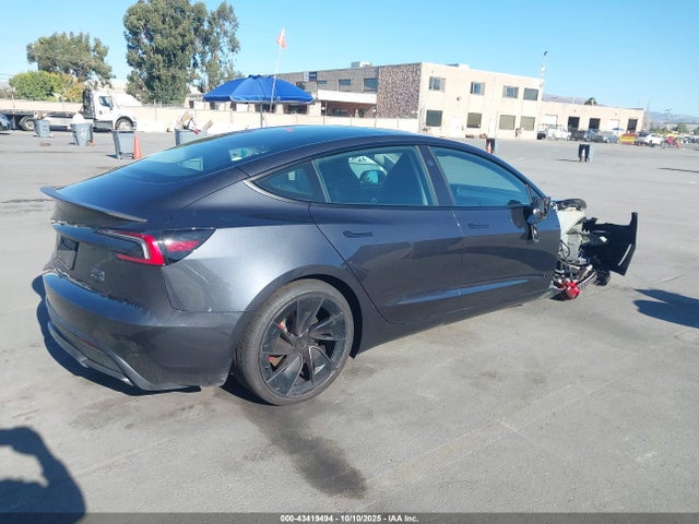 2024 TESLA MODEL 3 5YJ3E1ET9RF842082 Photo 3