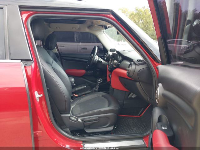 2018 MINI HARDTOP WMWXU1C54J2F80245 Photo 4