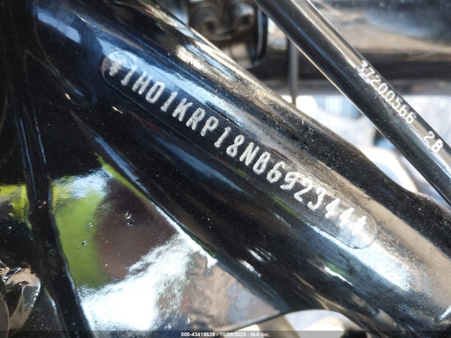 Harley-Davidson FLHXS 2022 1HD1KRP18NB652344 Image 10