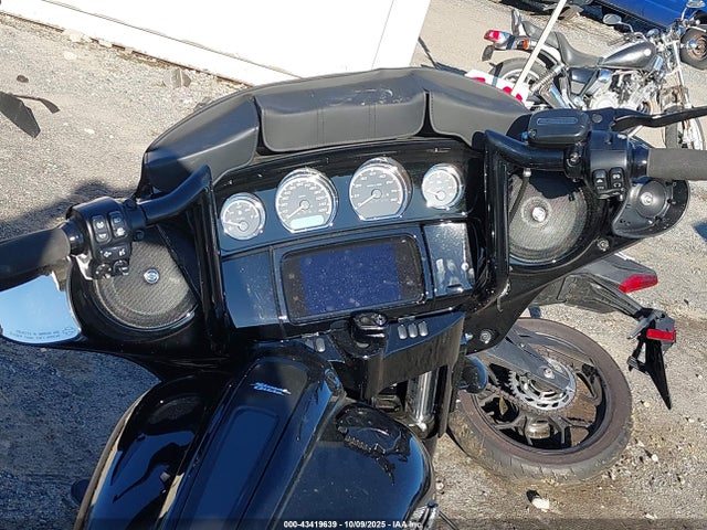Harley-Davidson FLHXS 2022 1HD1KRP18NB652344 Image 15
