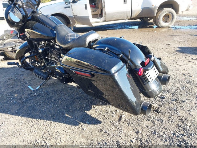Harley-Davidson FLHXS 2022 1HD1KRP18NB652344 Image 3