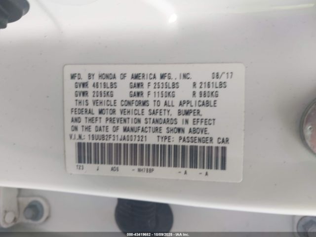 2018 ACURA TLX 19UUB2F31JA007321 Photo 8