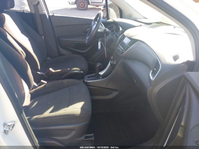 2021 CHEVROLET TRAX KL7CJKSB7MB344033 Photo 4