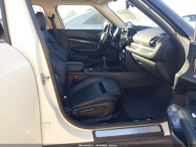 2017 MINI CLUBMAN WMWLN9C59H2B32247 Photo 4