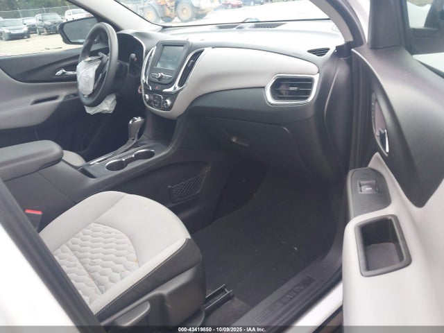 3GNAXHEV4JL361343 Chevrolet EQUINOX LS
