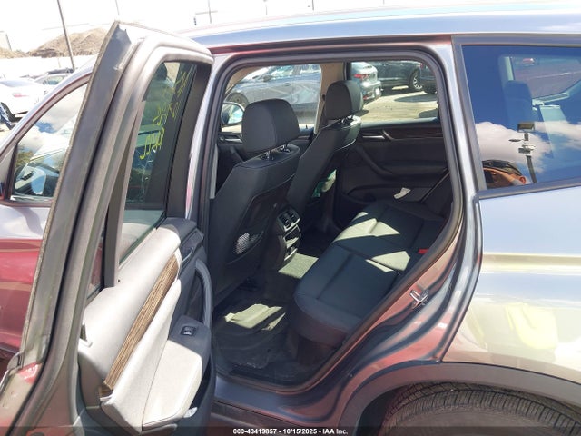 5UXWX9C50G0D74671 BMW X3