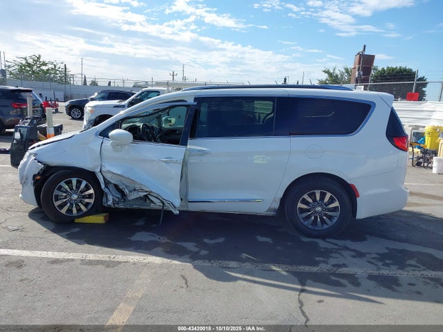2C4RC1EG6KR597917 Chrysler Pacifica Touring L Plus