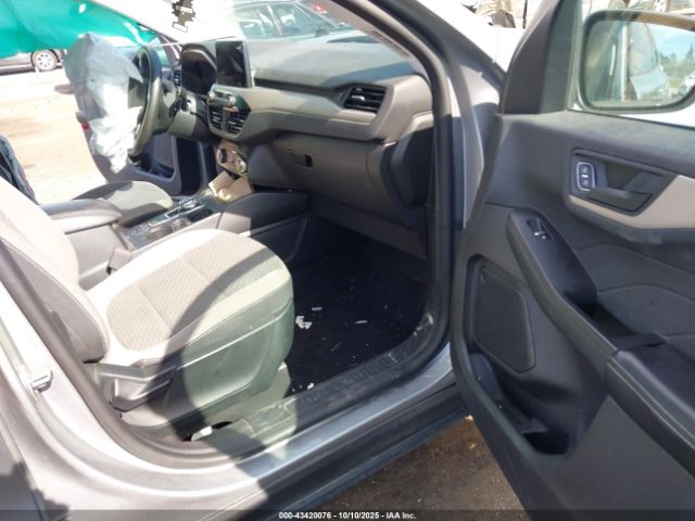 2022 FORD ESCAPE 1FMCU9G68NUB25422 Photo 4