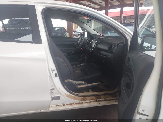 2018 MITSUBISHI MIRAGE G4 ML32F3FJ9JHF07948 Photo 4