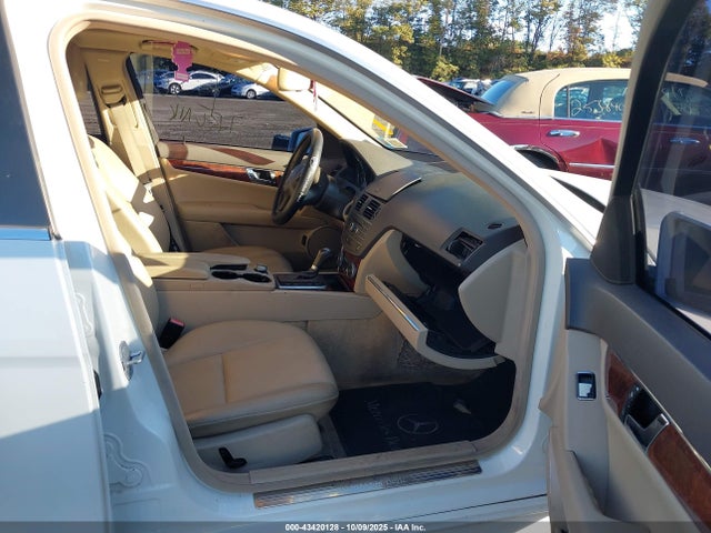 Aukcja sprzedaży 2011 Mercedes-benz C 300 Luxury 4matic/sport 4matic, vin: WDDGF8BBXBR180490, numer aukcji: 43420128