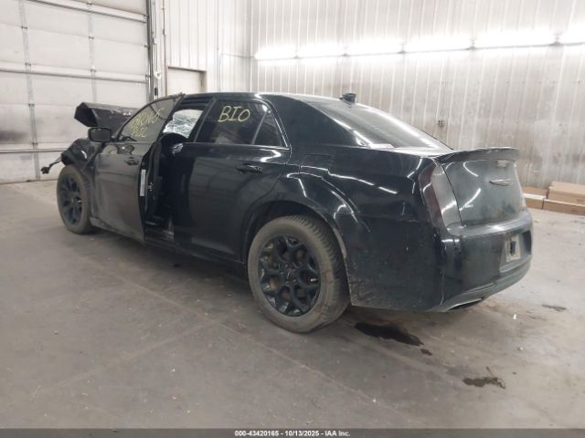 2018 CHRYSLER 300 2C3CCAGG6JH165467 Photo 2
