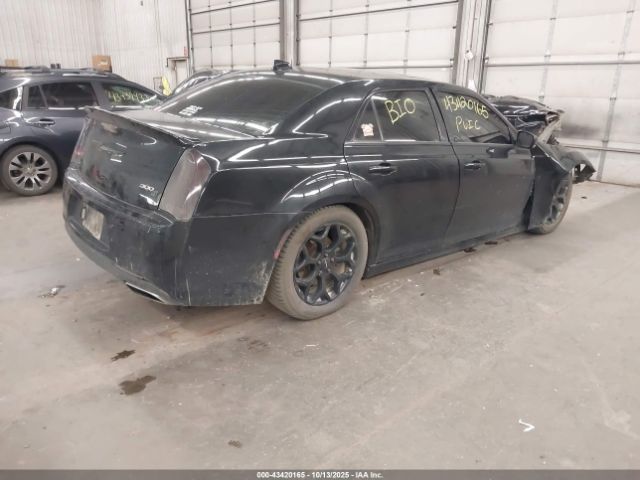 2018 CHRYSLER 300 2C3CCAGG6JH165467 Photo 3