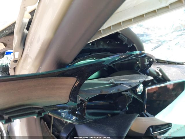 2022 LINCOLN CORSAIR 5LMCJ2C93NUL33415 Photo 6