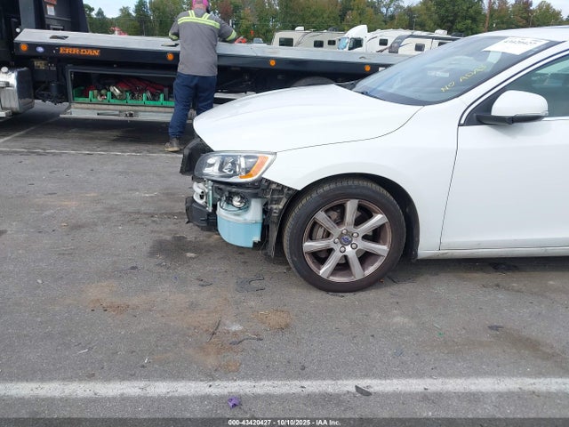 2016 VOLVO S60 YV1612TK8G2406150 Photo 5