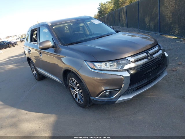 2018 MITSUBISHI OUTLANDER JA4AD3A3XJZ014787 Photo 0