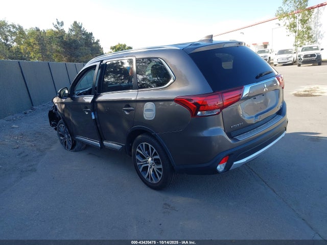 2018 MITSUBISHI OUTLANDER JA4AD3A3XJZ014787 Photo 2