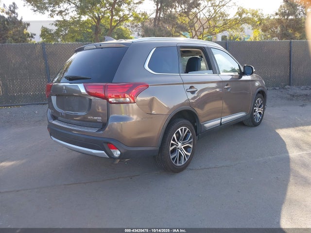 2018 MITSUBISHI OUTLANDER JA4AD3A3XJZ014787 Photo 3