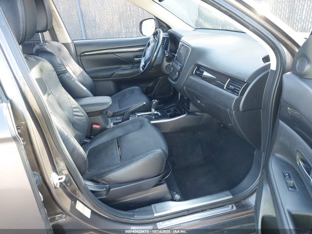 2018 MITSUBISHI OUTLANDER JA4AD3A3XJZ014787 Photo 4