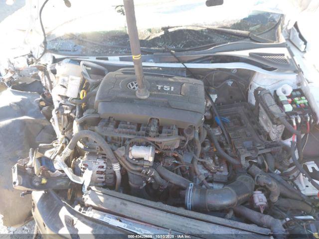 2017 VOLKSWAGEN PASSAT 1VWGT7A33HC052253 Photo 9