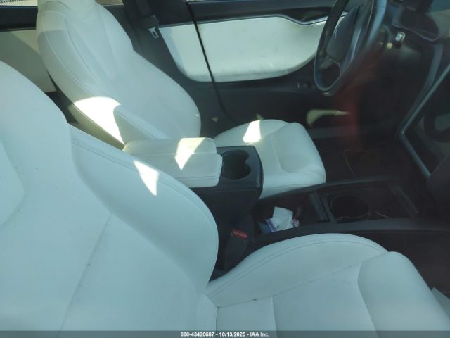 2020 TESLA MODEL S 5YJSA1E48LF369718 Photo 4
