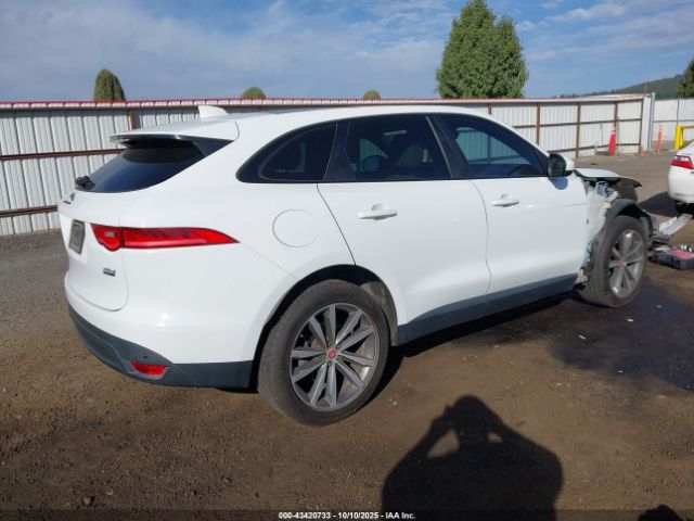 2017 JAGUAR F-PACE SADCK2BN7HA498008 Photo 3