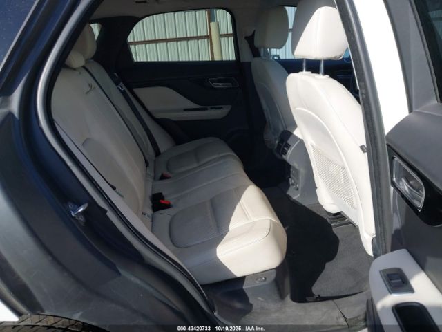 2017 JAGUAR F-PACE SADCK2BN7HA498008 Photo 7