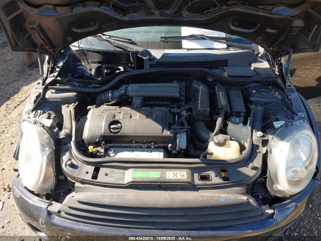 2008 MINI COOPER WMWMF33588TU68204 Photo 9