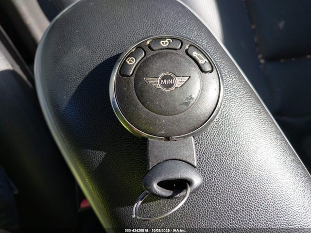 2008 MINI COOPER WMWMF33588TU68204 Photo 10