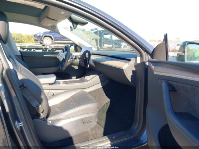 2023 TESLA MODEL Y 7SAYGDEE2PA191605 Photo 4