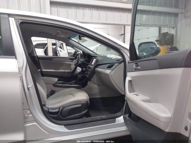 Hyundai gdi theta-ii 2019 5NPE24AF3KH787686 Image 5