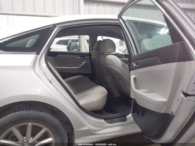 Hyundai gdi theta-ii 2019 5NPE24AF3KH787686 Image 8