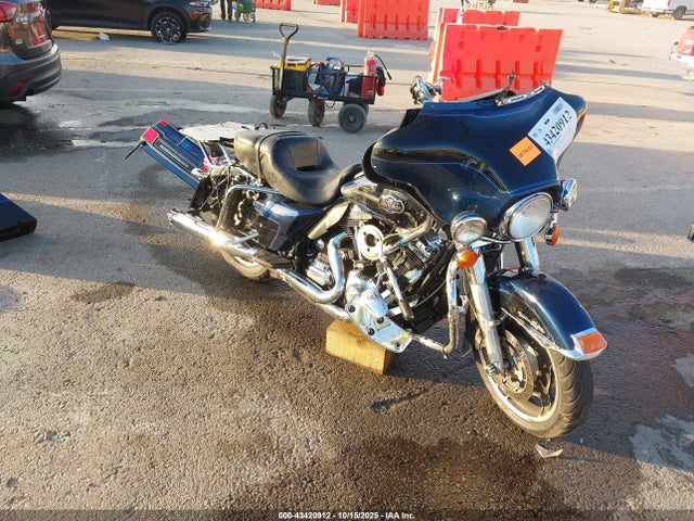 2013 HARLEY-DAVIDSON FLHTCU 1HD1FCM16DB694516