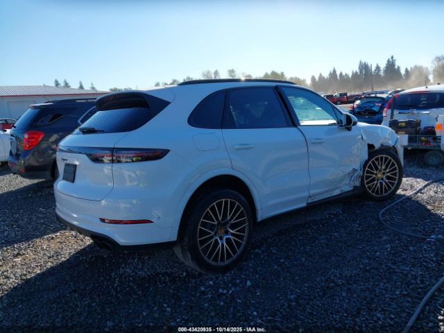 2022 PORSCHE CAYENNE WP1AA2AY2NDA06219 Photo 3