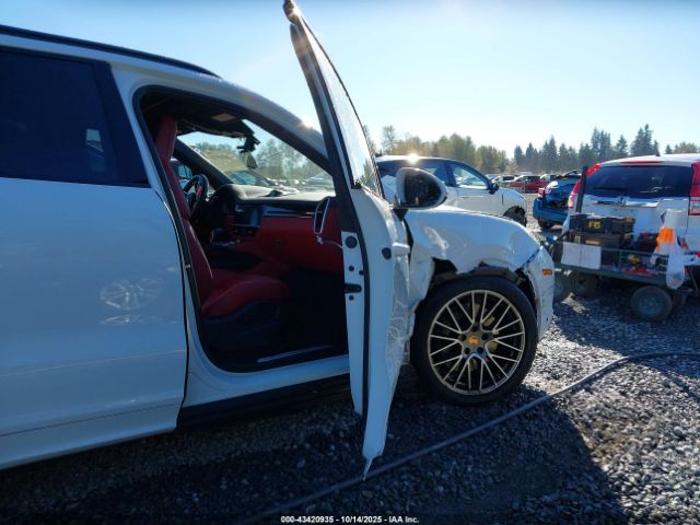 2022 PORSCHE CAYENNE WP1AA2AY2NDA06219 Photo 4