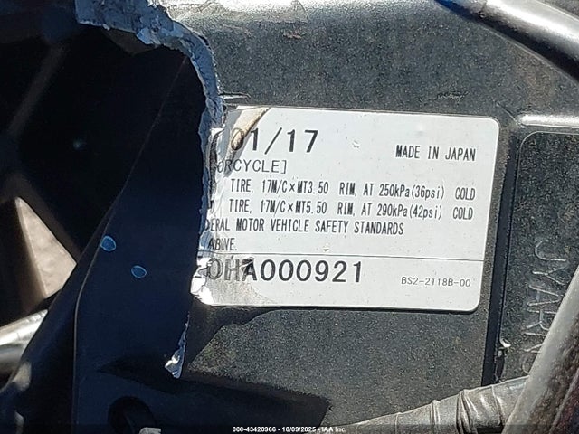 Yamaha FZ09 2017 JYARN53E0HA000921 Image 10
