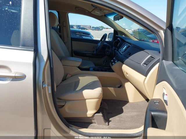 KNDMB5C11G6191478 KIA SEDONA LX