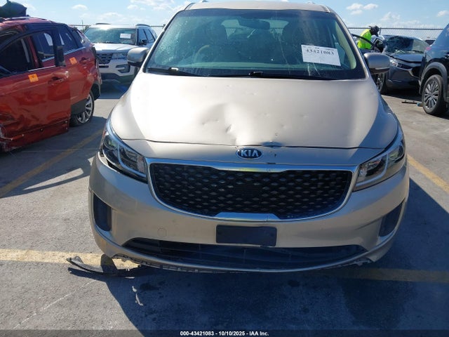 KNDMB5C11G6191478 KIA SEDONA LX
