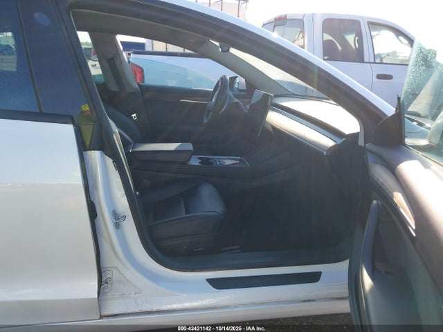 2022 TESLA MODEL 3 5YJ3E1EB6NF159578 Photo 4