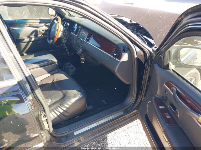 2009 LINCOLN TOWN CAR 2LNHM85V49X614652 Photo 4